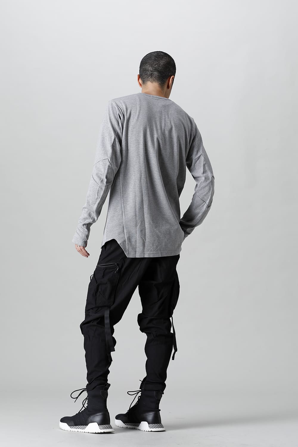 10th Annyversary Articulated Crew Neck LS T.Gray