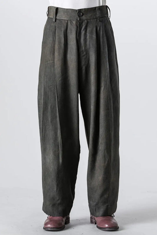 Front Pleats Tapered Long Trousers