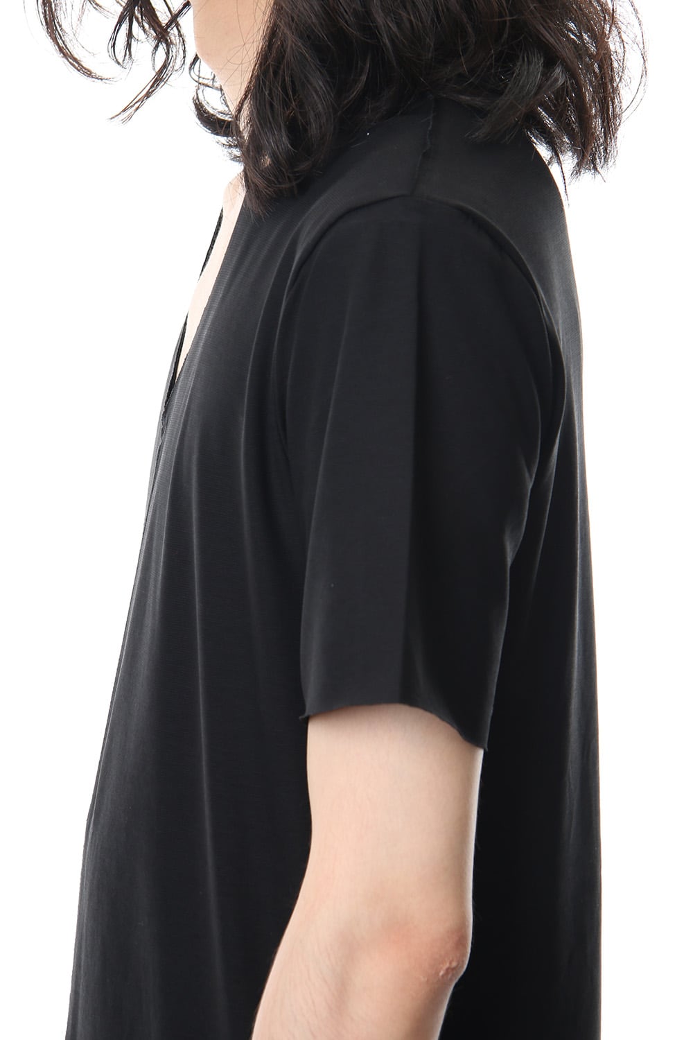Layered Cutsew V-neck - Black
