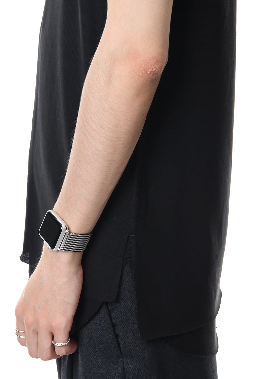 Layered Cutsew V-neck - Black