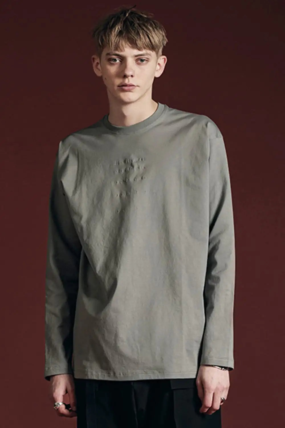 Embroidered L/S T-shirt Gray
