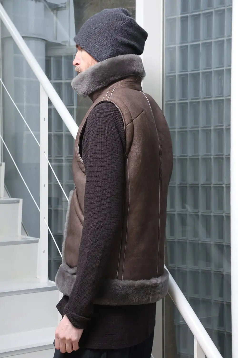 ハイネックベスト シープスキン ワームグレイ