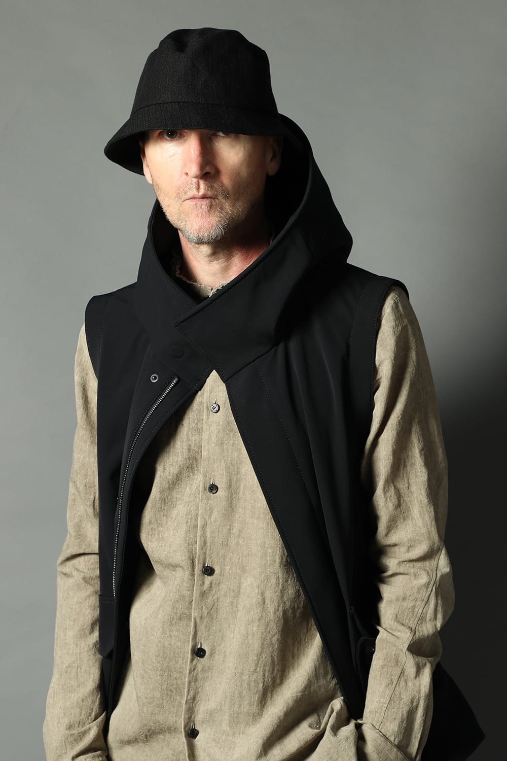 Sleeveless hooded jacket merino wool jersey bonding