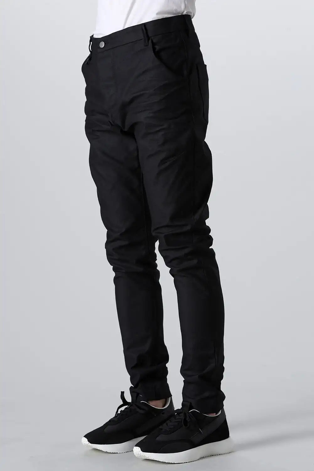 ジーンズ ブラック