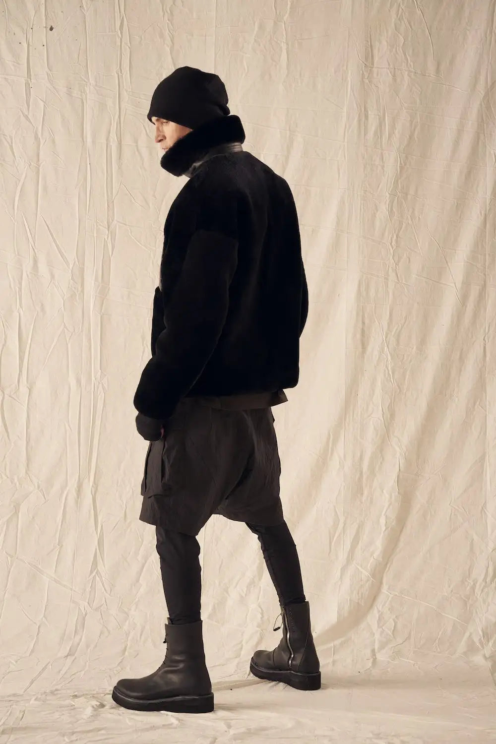 FASCINATE_THE R Limited Mouton Jacket Black