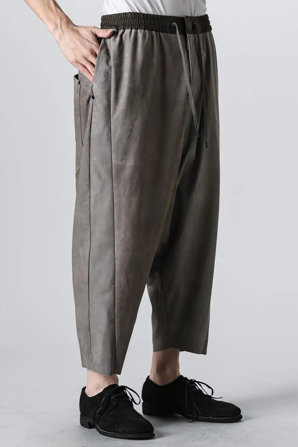 リラックスパンツ ソフトヌバックカウレザー Slate Gray