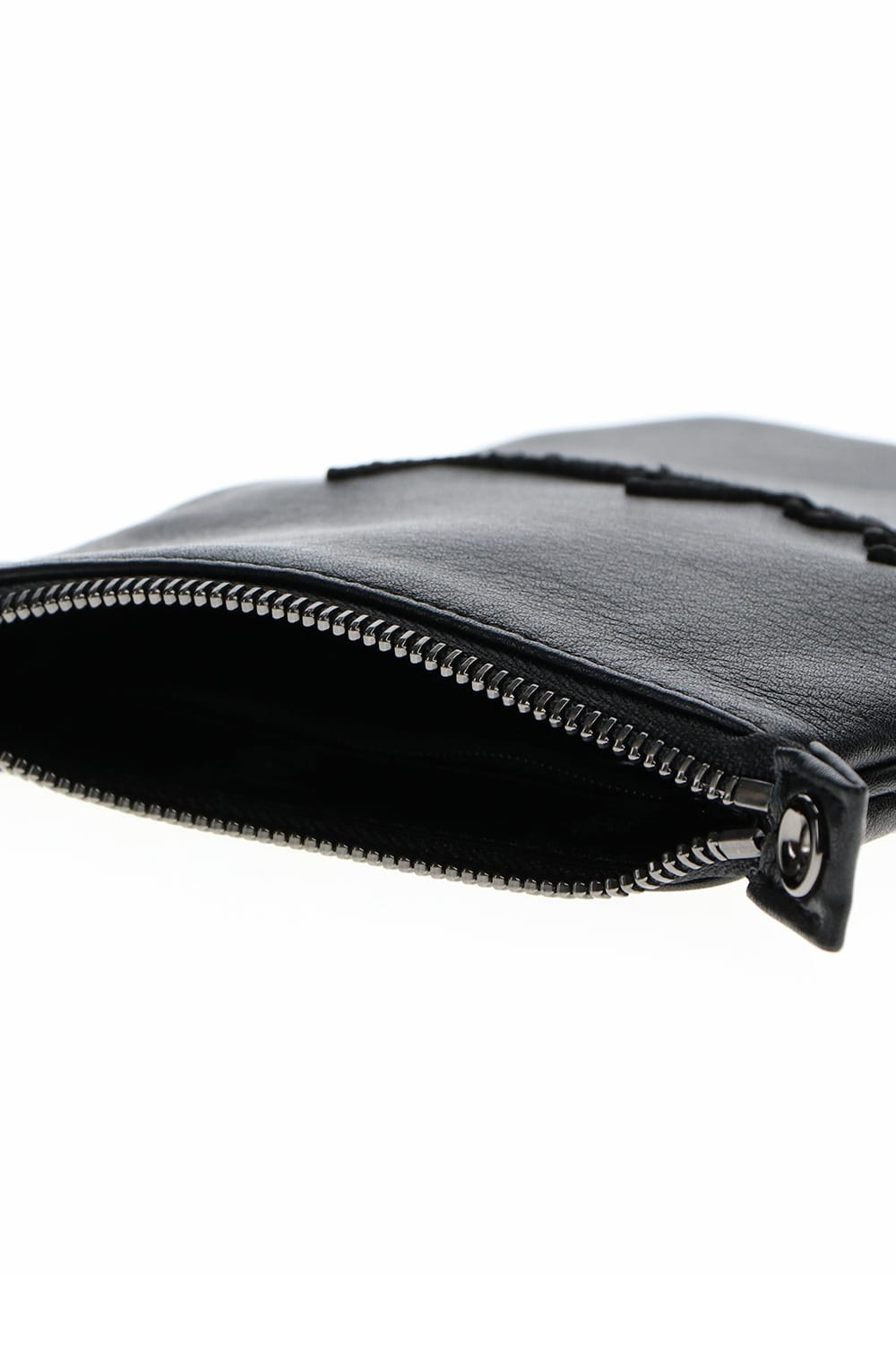 SIGNATURE POUCH