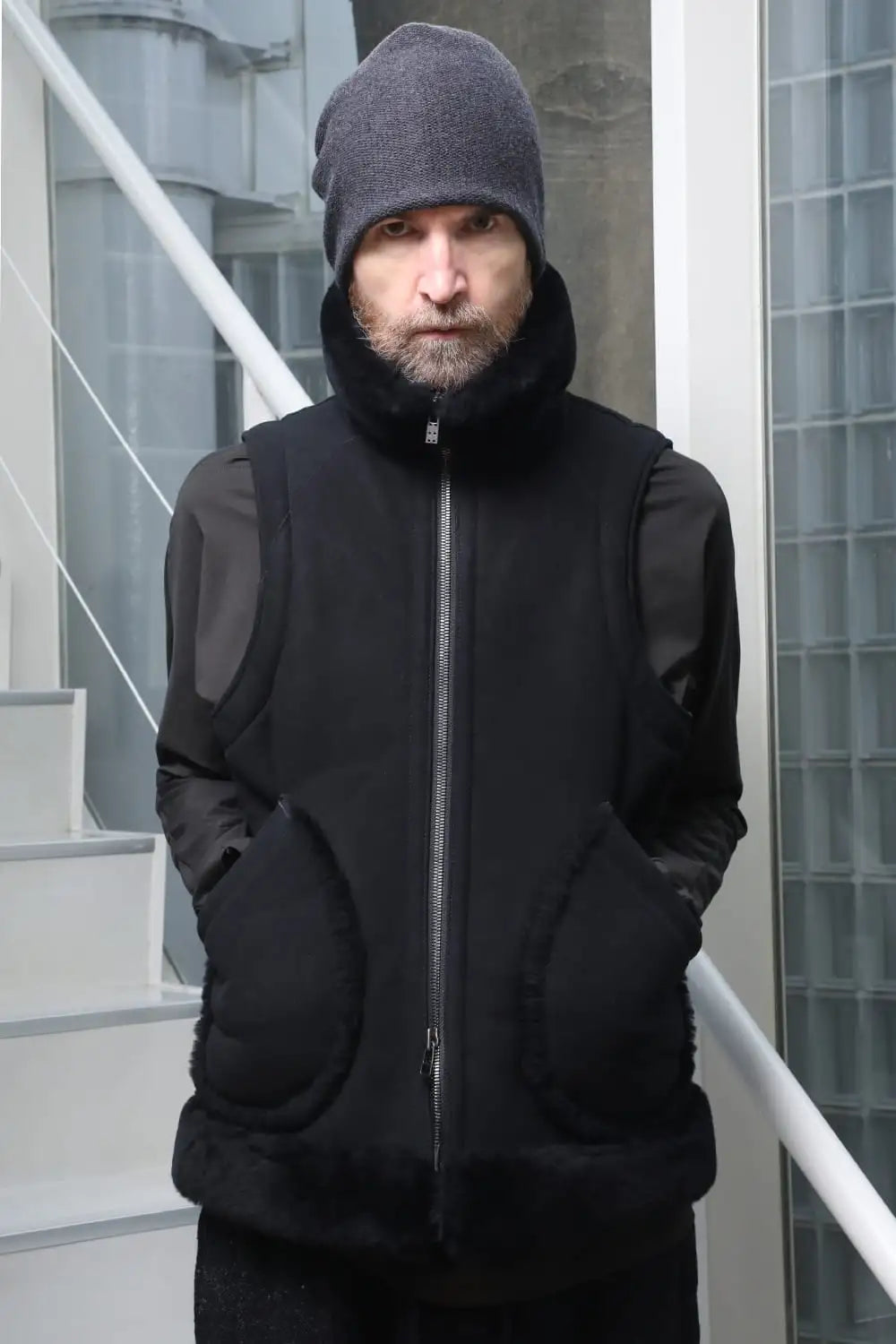 High neck  Vest Sheep Skin Black