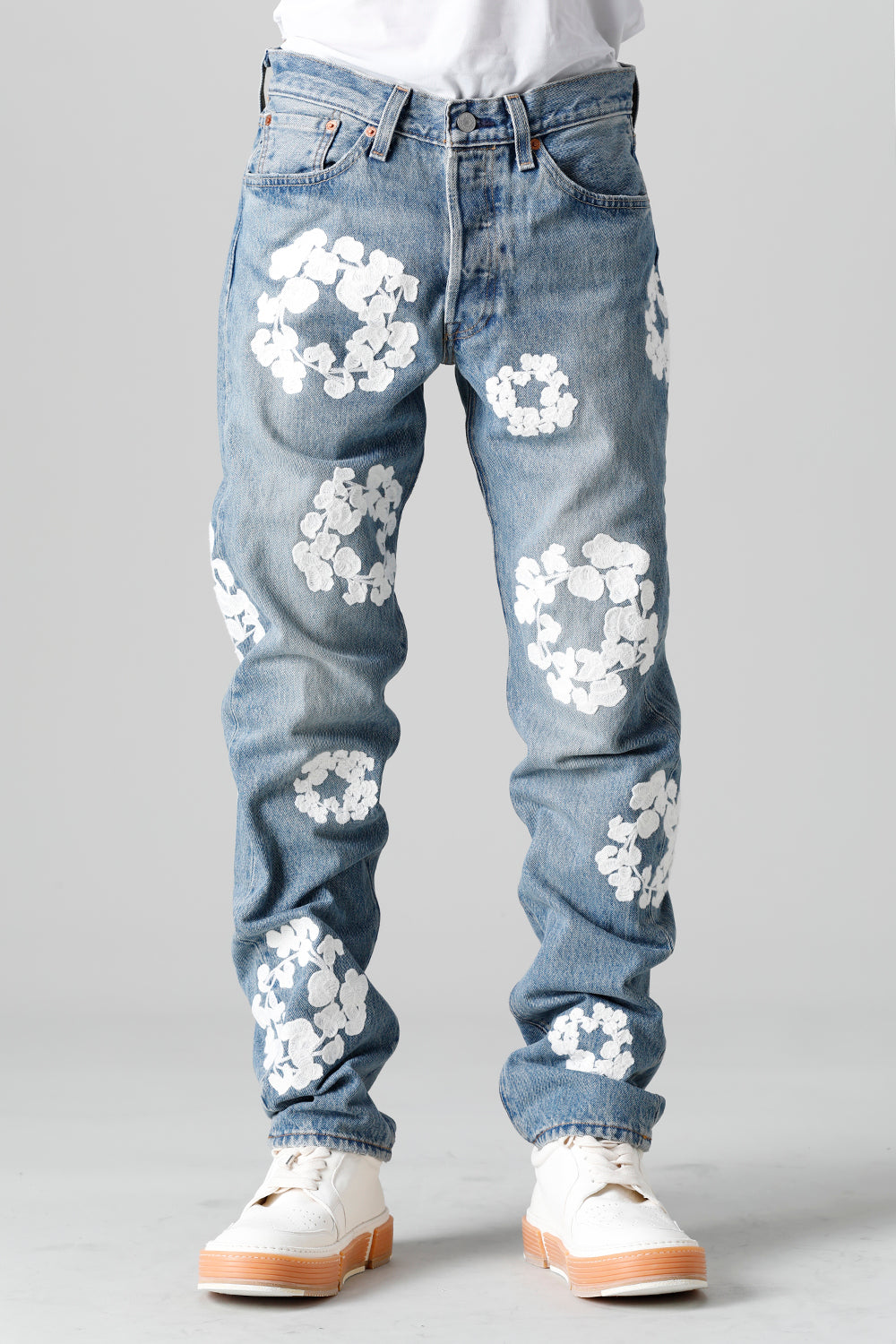 COTTON WREATH Chainstitch Jean Light Wash - 501-900-30