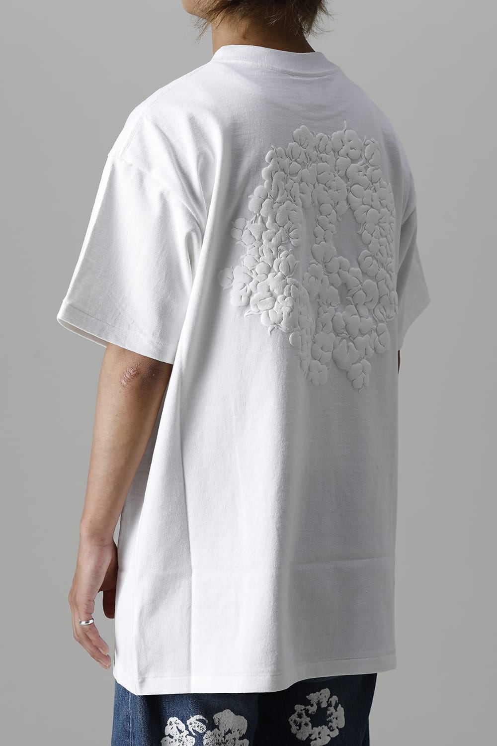 READYMADE × DENIM TEARS COTTON WREATH Tee - RE-DT-WH-00-00-12