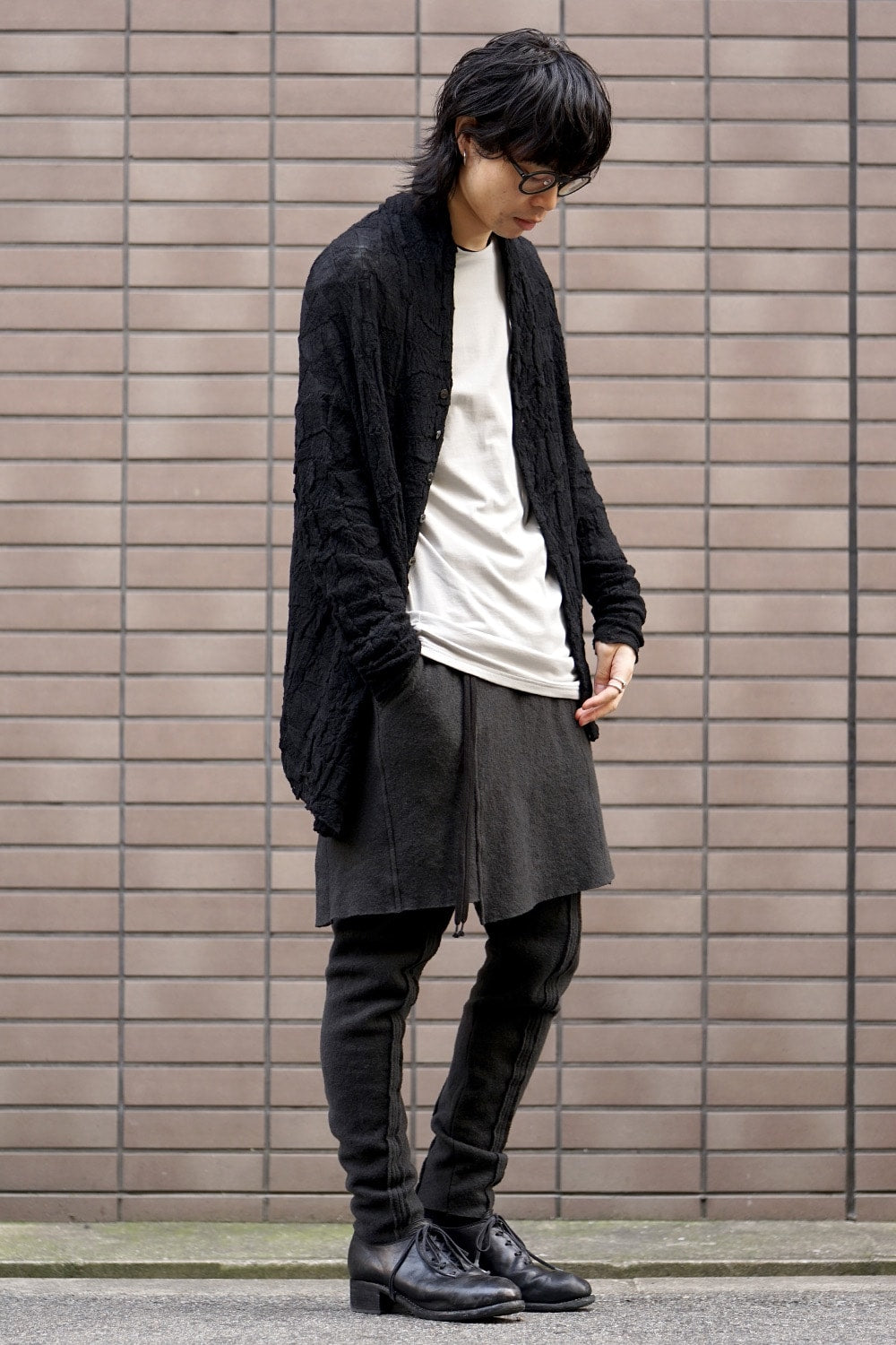 Links knitting cardigan