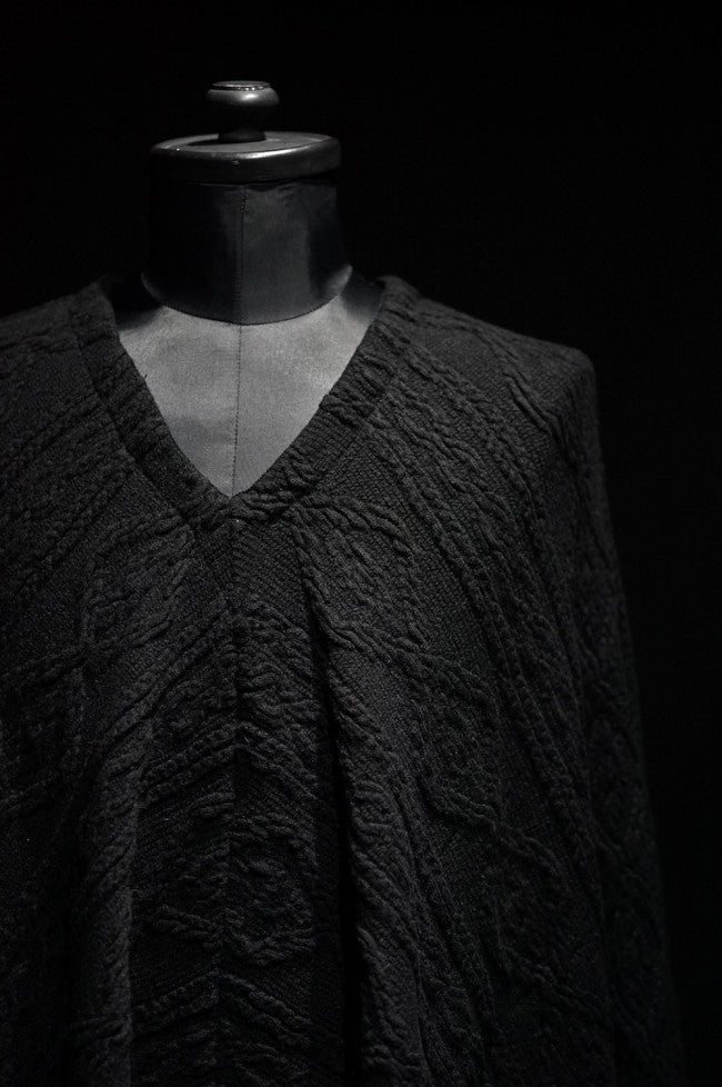 16AW Cable Knit Jacquard Poncho BLACK