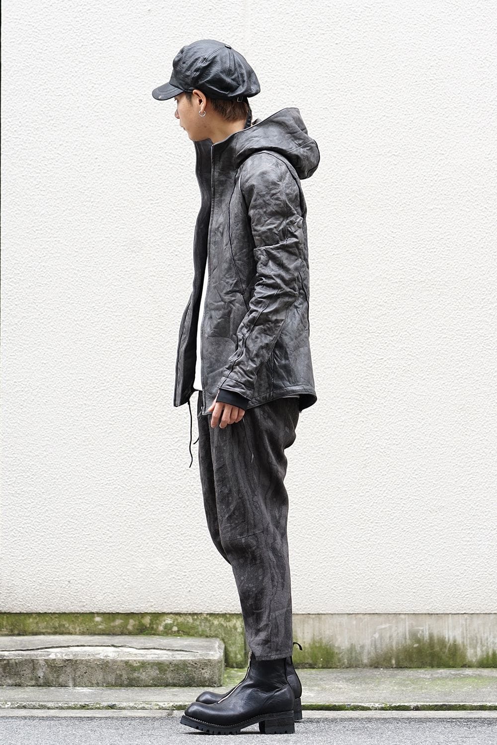 Ink Frow Dyed Linen Tuck Tapered Cropped Pants