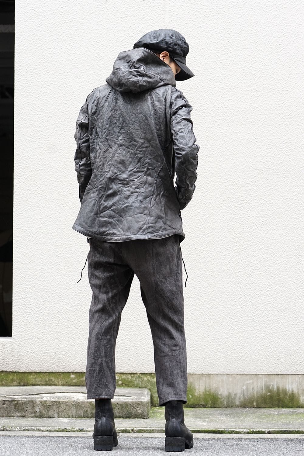 Ink Frow Dyed Linen Tuck Tapered Cropped Pants