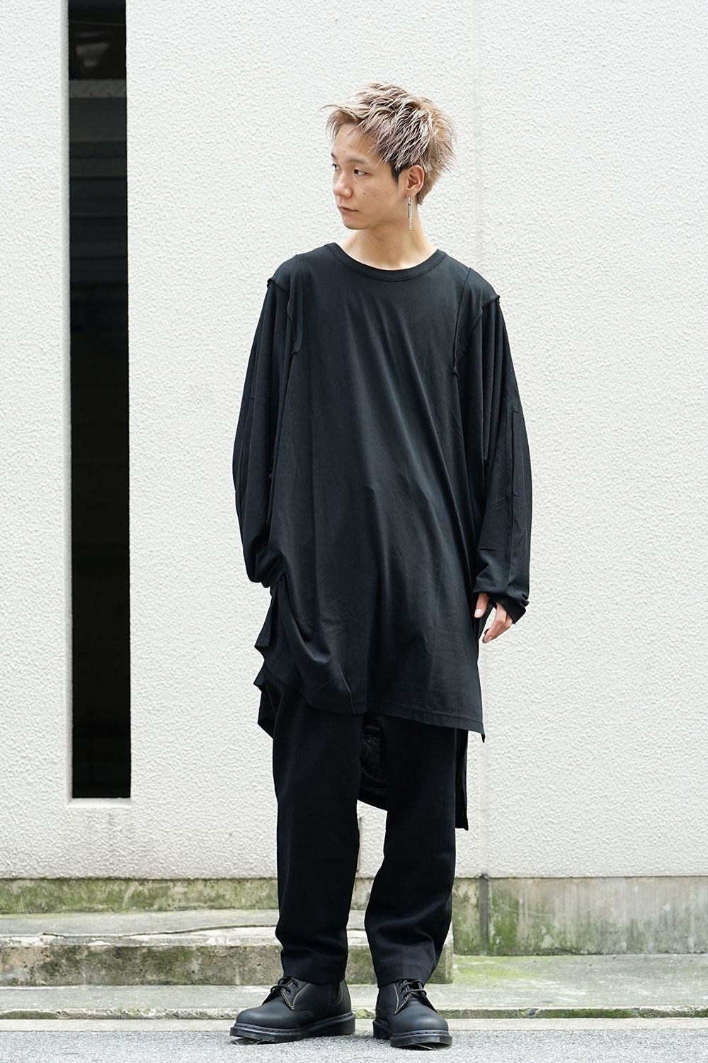 Shoulder depth Dolman cut & sew