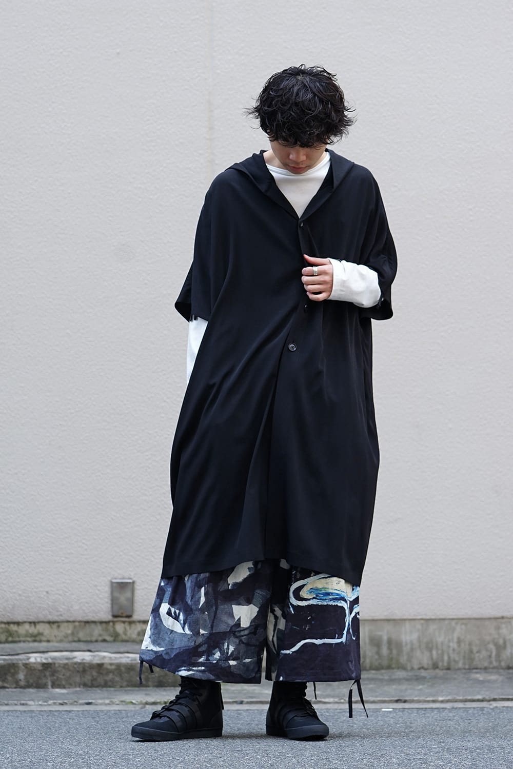 Left front Art Balloon pants 