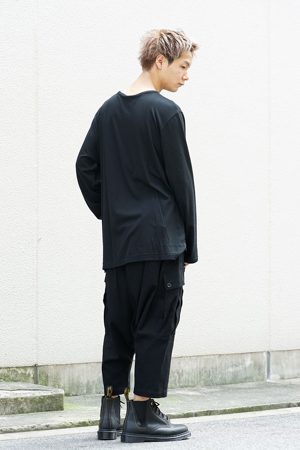 Front turn back Long sleeve cut & sew