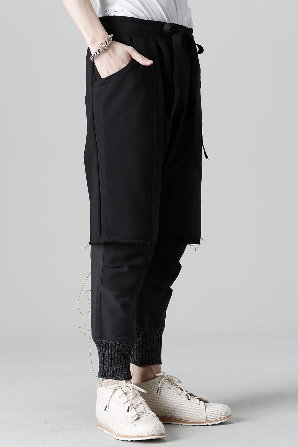 Pants Black / Red Stitch