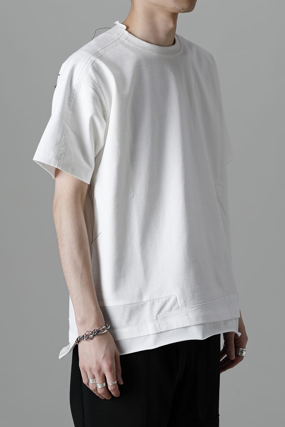 T-Shirt White / Black Stitch