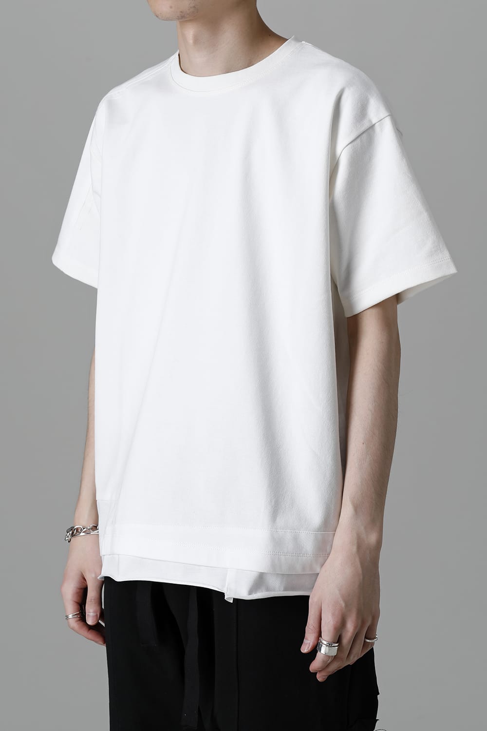 T-Shirt White / Black Stitch