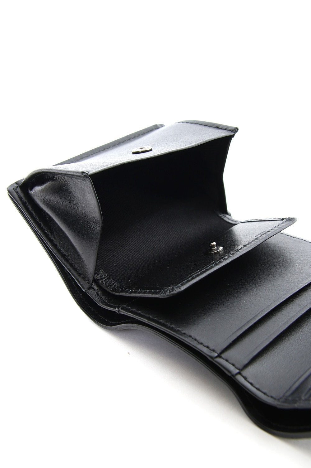 Gloss smooth leather Tri-fold wallet S - DV-A04-701