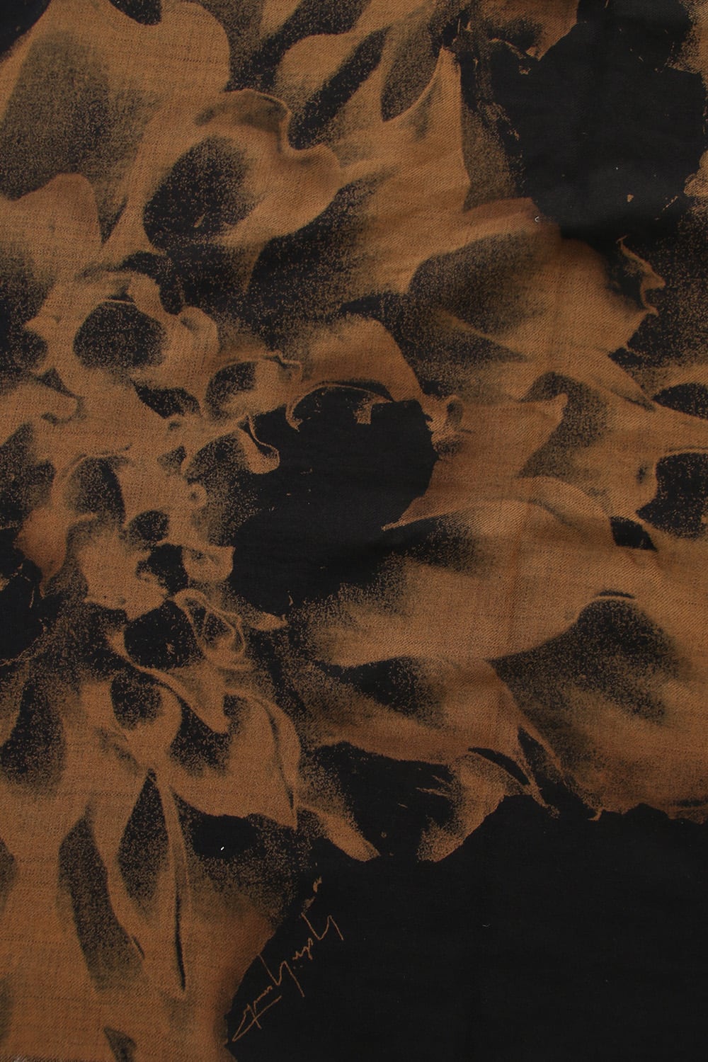 Dahlia Grilled Stole Wool Discharge - DV-L12-104