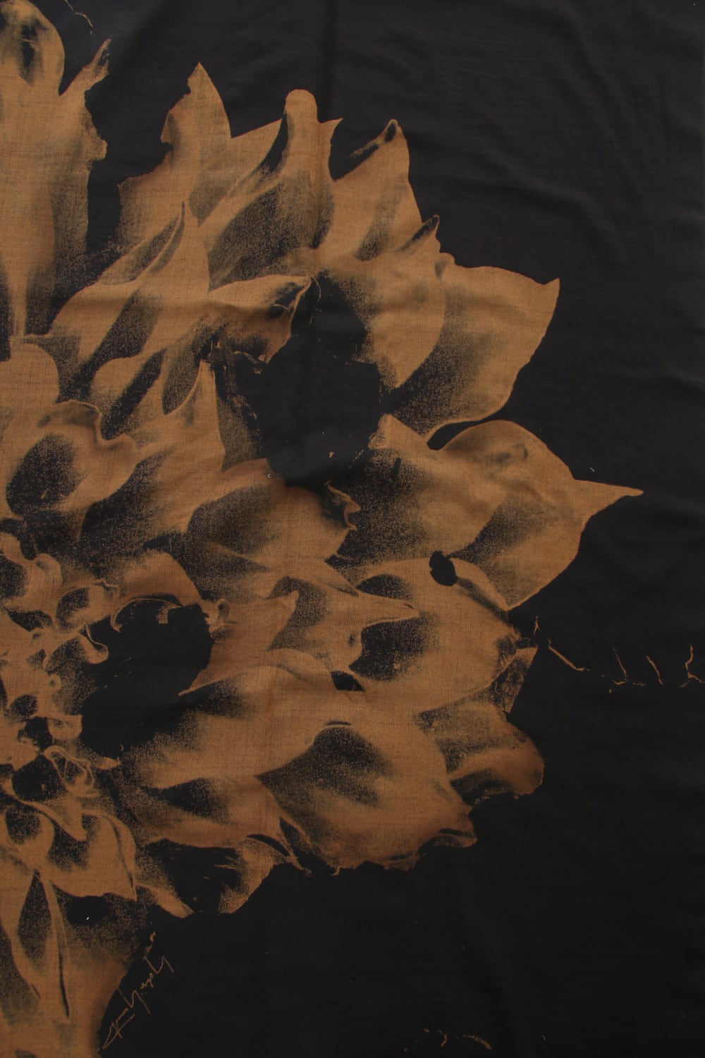 Dahlia Grilled Stole Wool Discharge - DV-L12-104