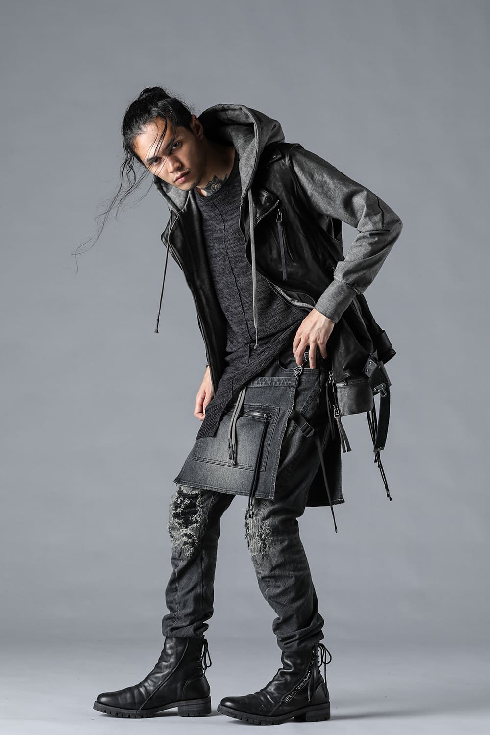 Ink-dyed Dense Knit Hooded Jacket