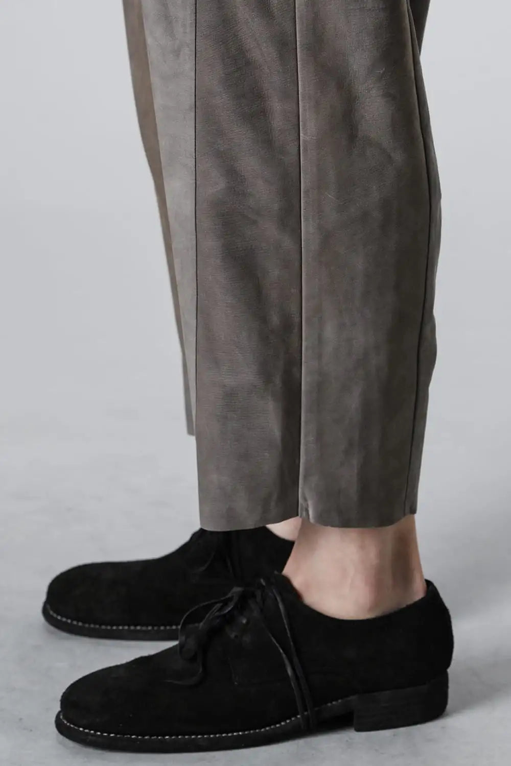 リラックスパンツ ソフトヌバックカウレザー Slate Gray