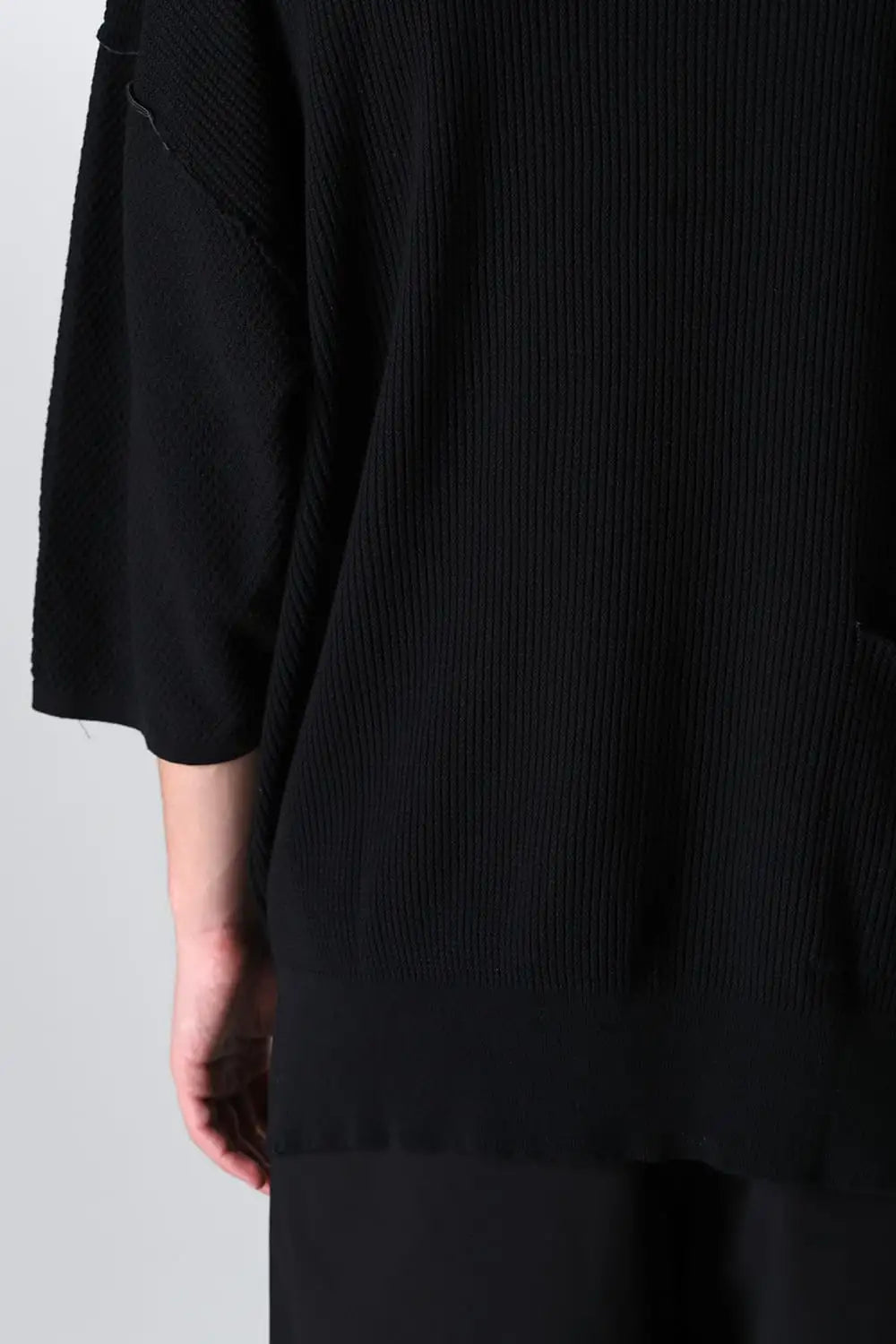 14G Mix Yarn S/S Sweater Black