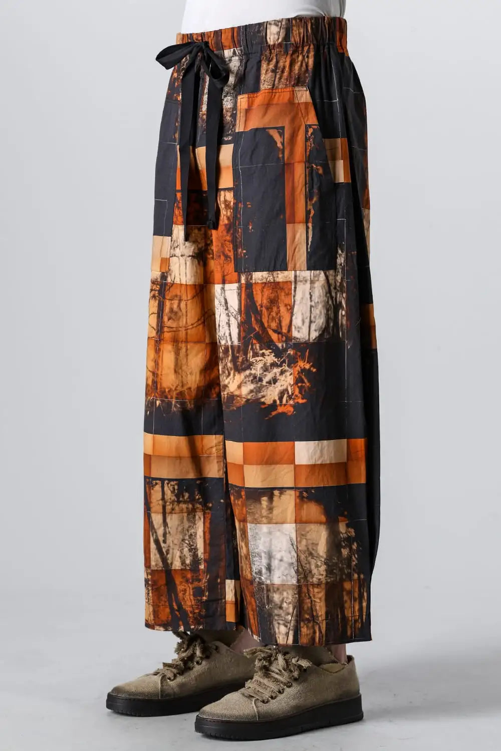 レギュラーストレートラフトラウザーズ