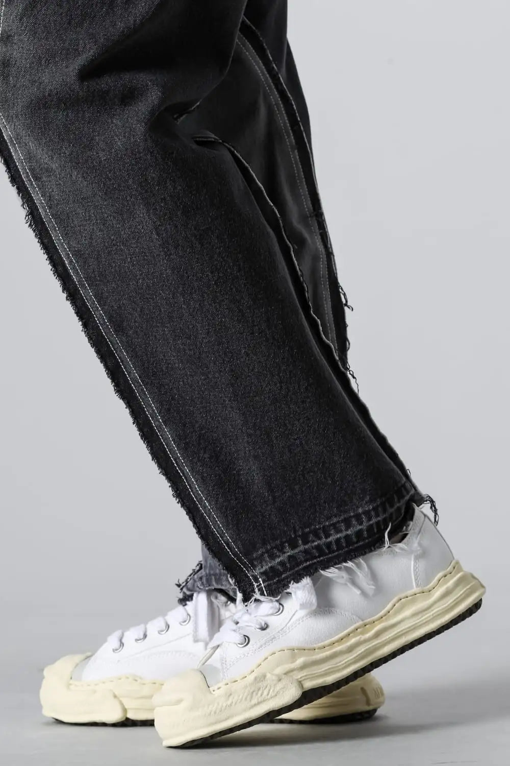 HANK- Original sole sneaker LOW Cut canvas Vintage like Sole White