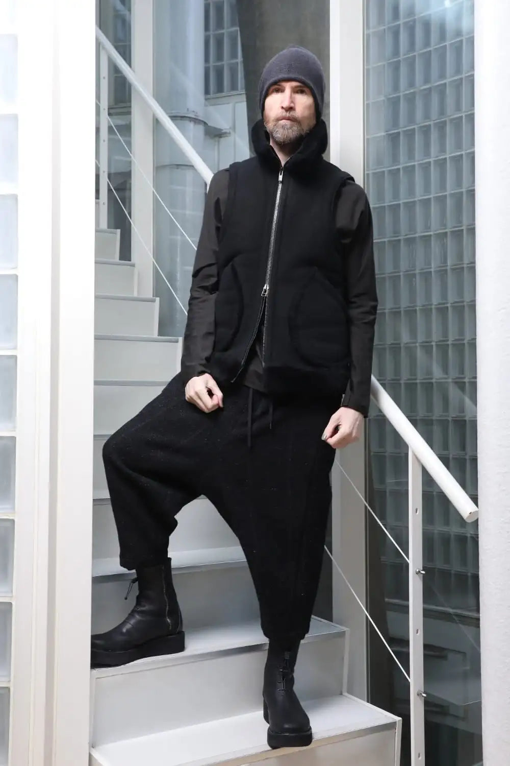 High neck  Vest Sheep Skin Black