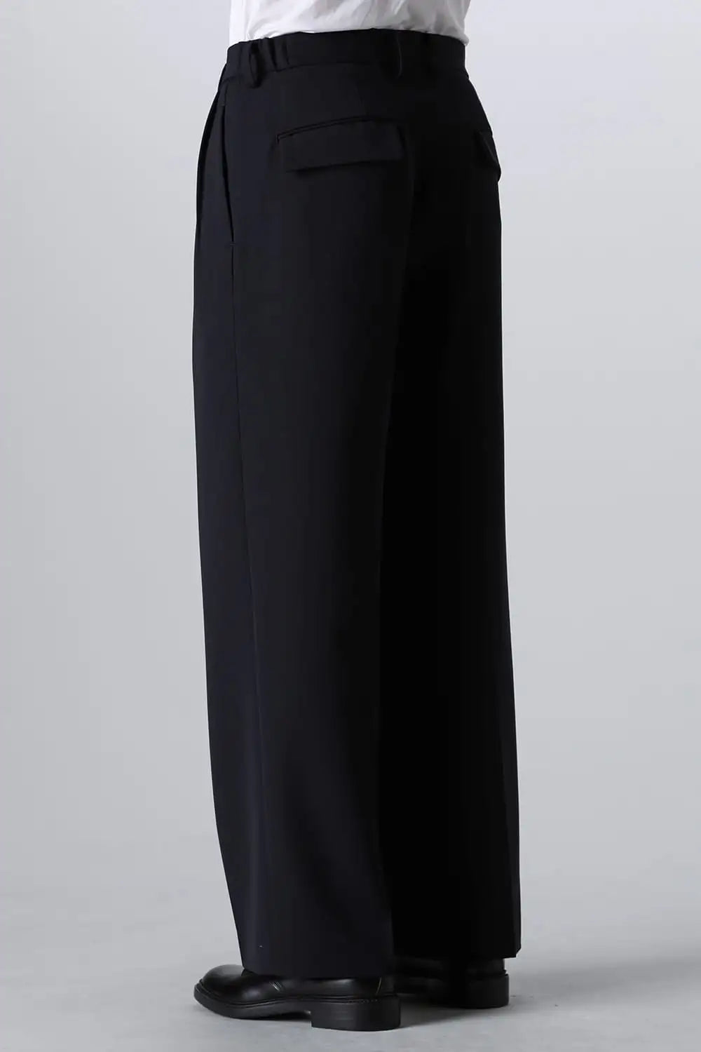 Two Tucks Wide Trousers Dark Navy