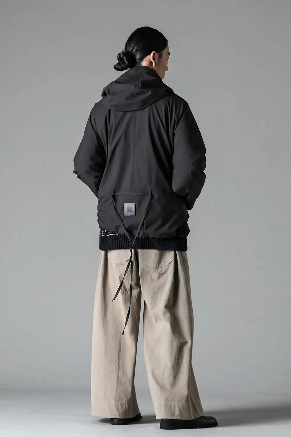 Harmattan Unisex Cropped Black