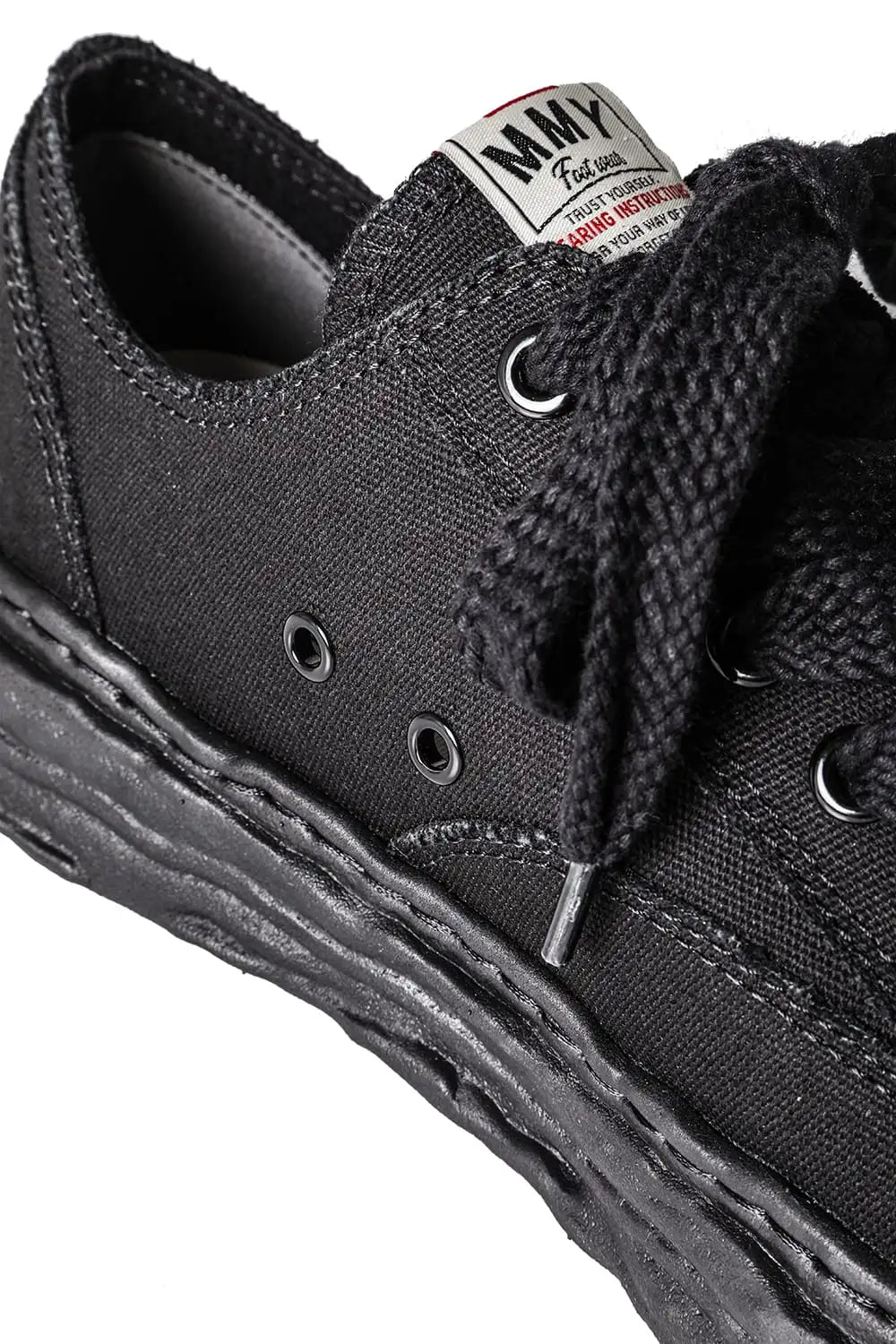 PETERSON 23 Canvas Low Cut Sneakers Black/Black