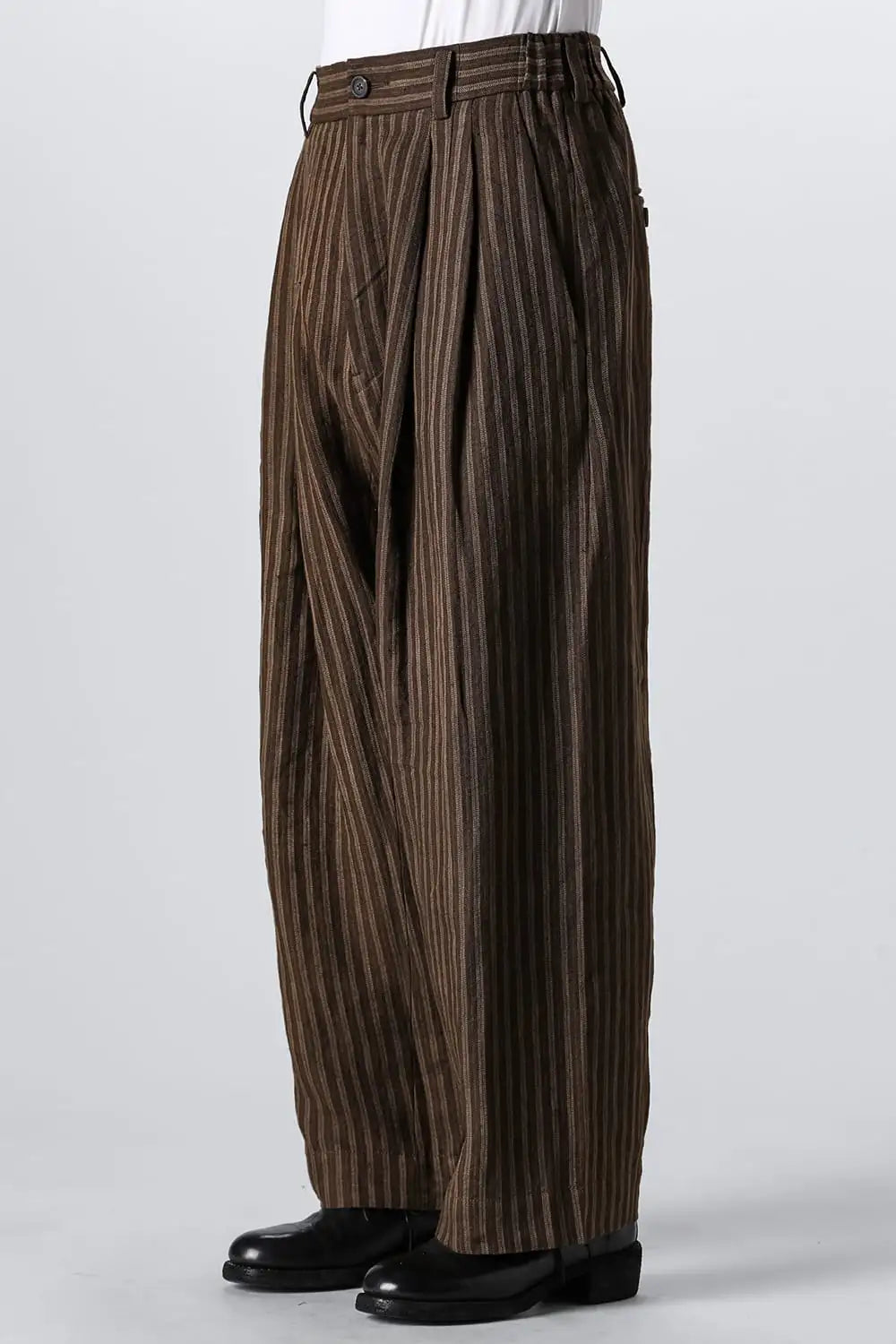 Front Pleats Tapered Long Trousers