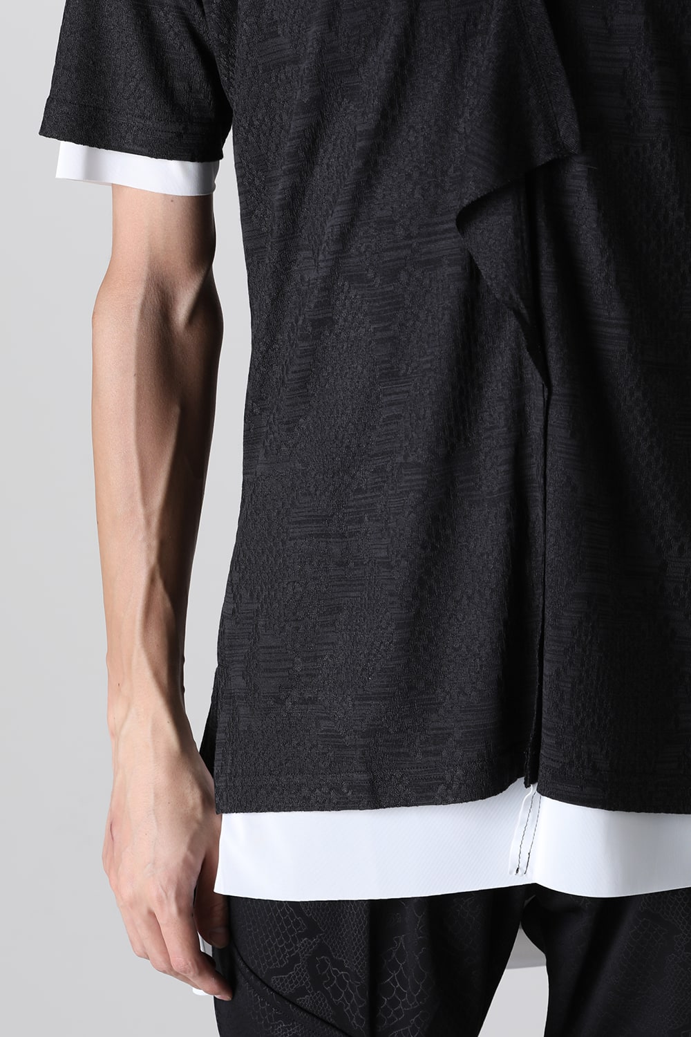 Layered Petit Frill T-Shirt Black&White