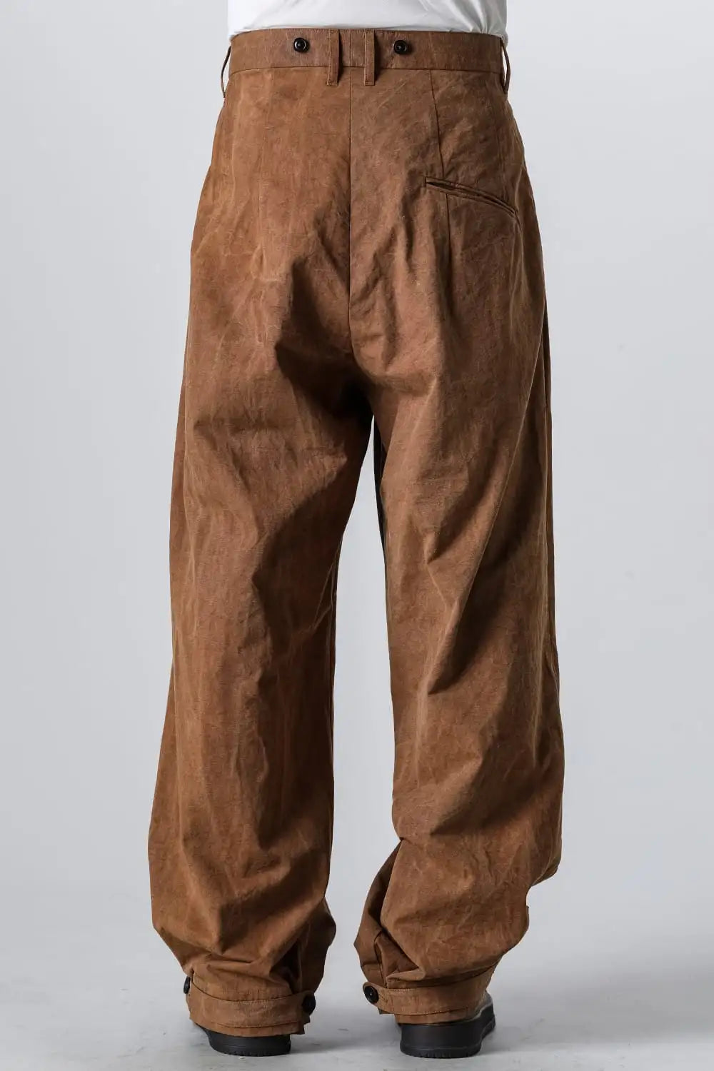 Side Tucked Wide Straight Trousers Kakishibu Brown