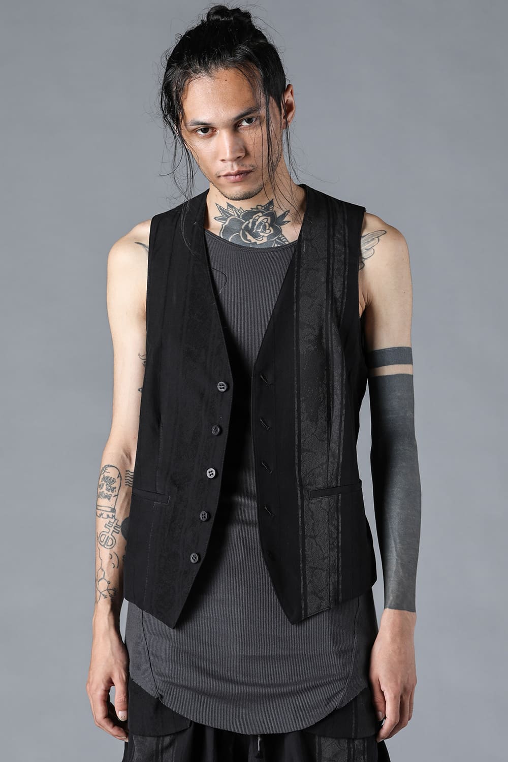 Crack Random Stripe Jacquard Vest