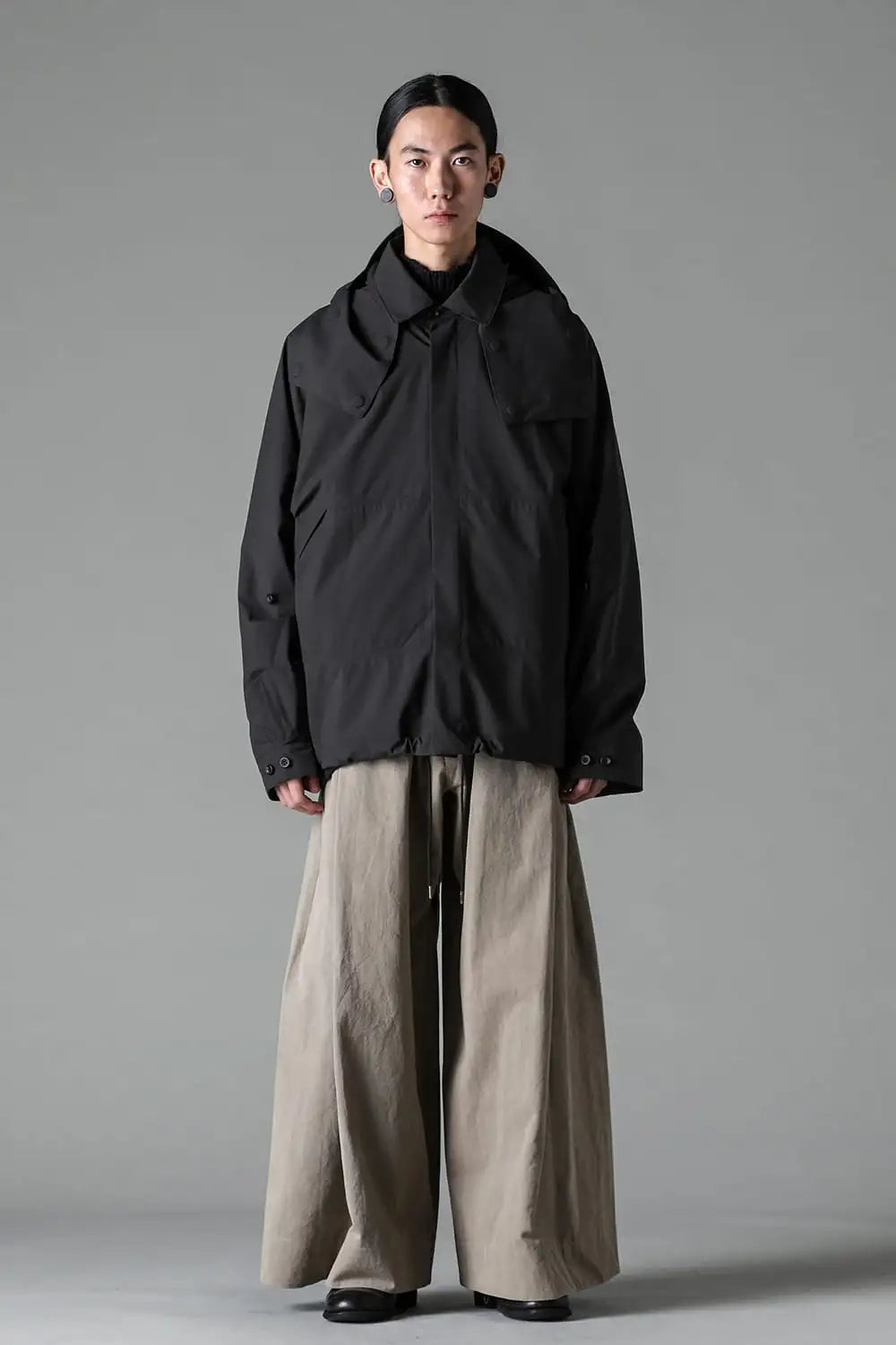 Harmattan Unisex Cropped Black