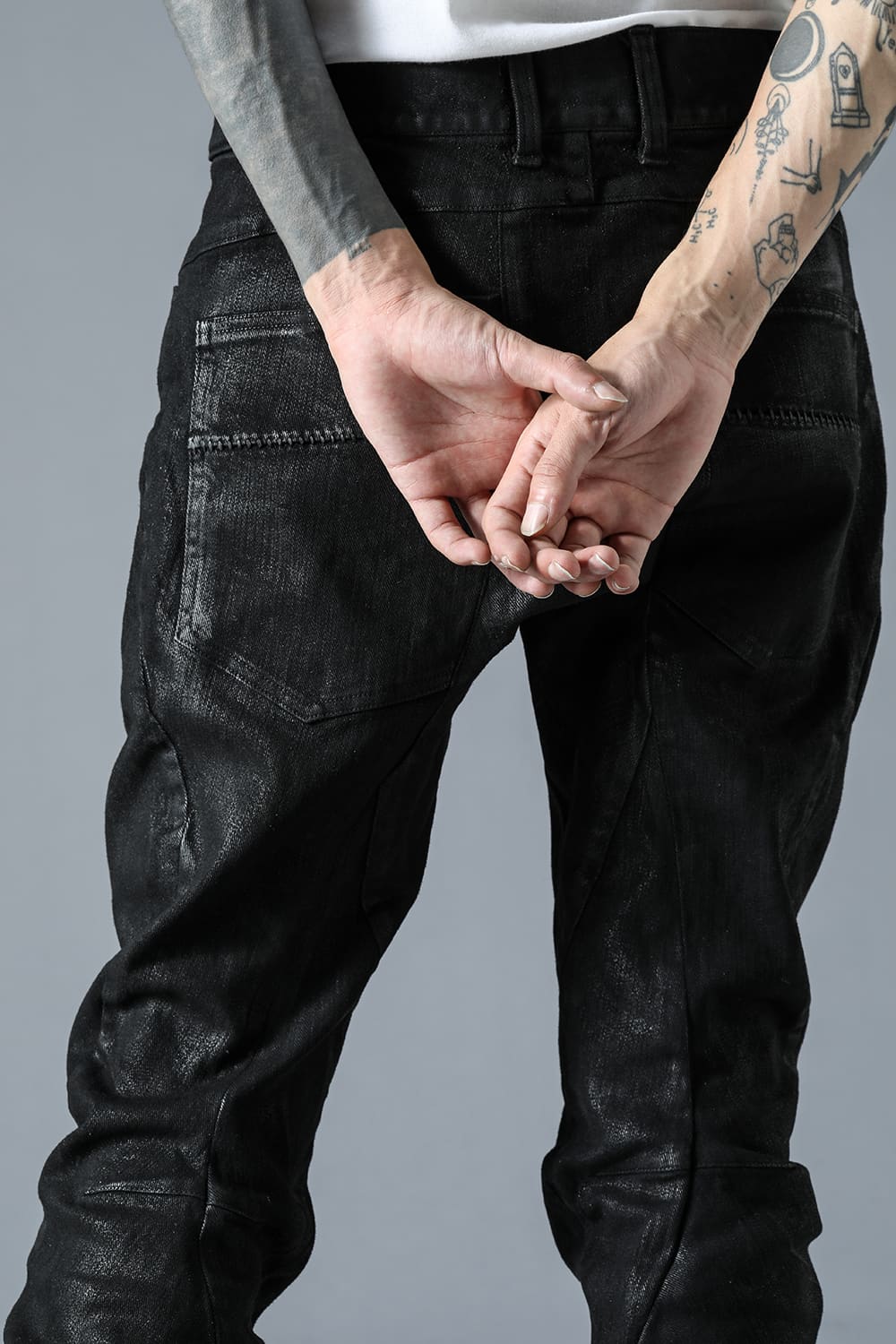 Product Coated Stretch Cotton Denim Overlock Twisted Curve Slim Pants