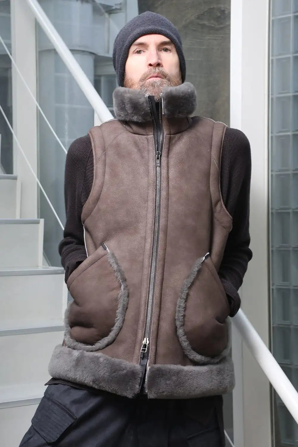 ハイネックベスト シープスキン ワームグレイ