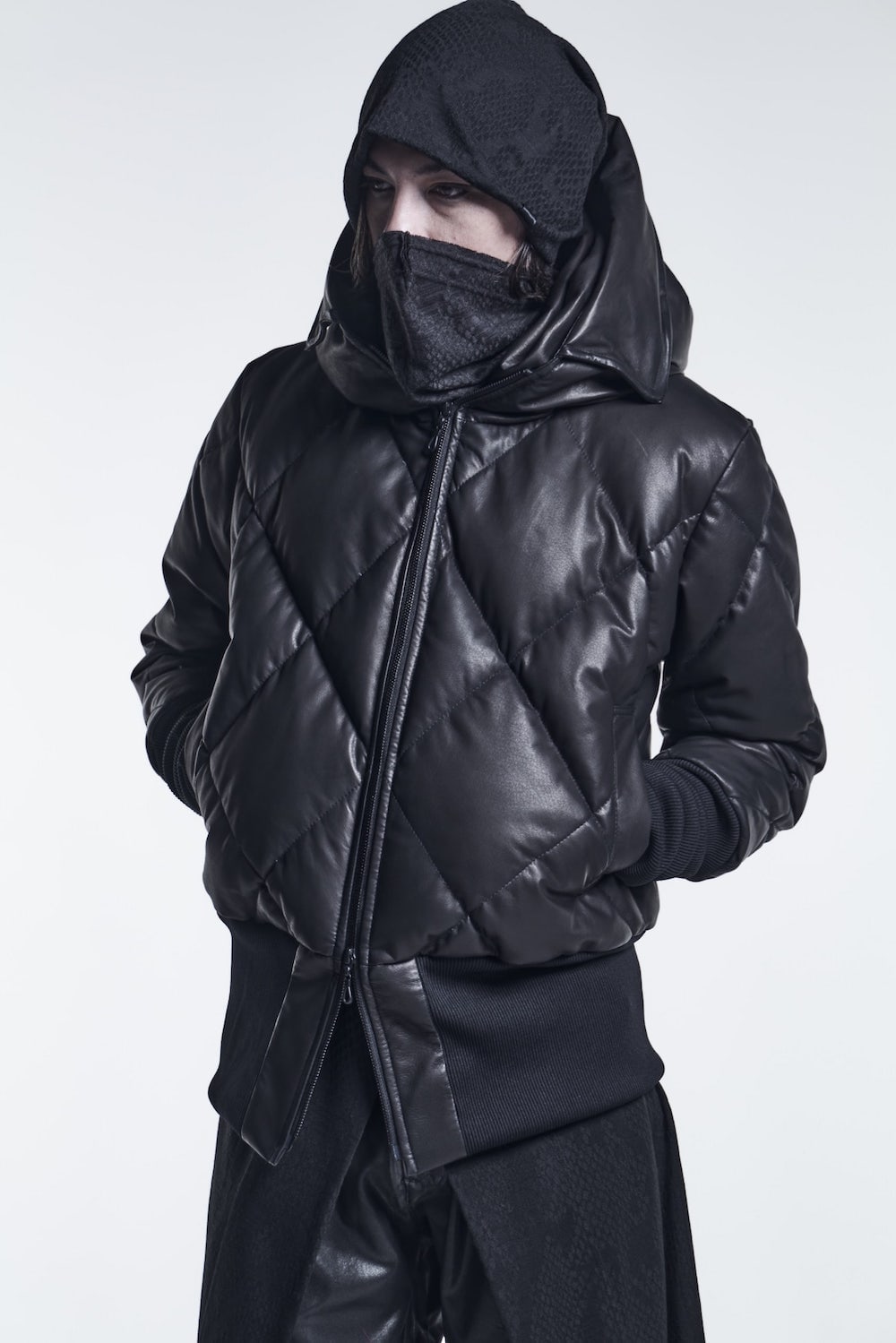 ロングリブ フーディーダウン