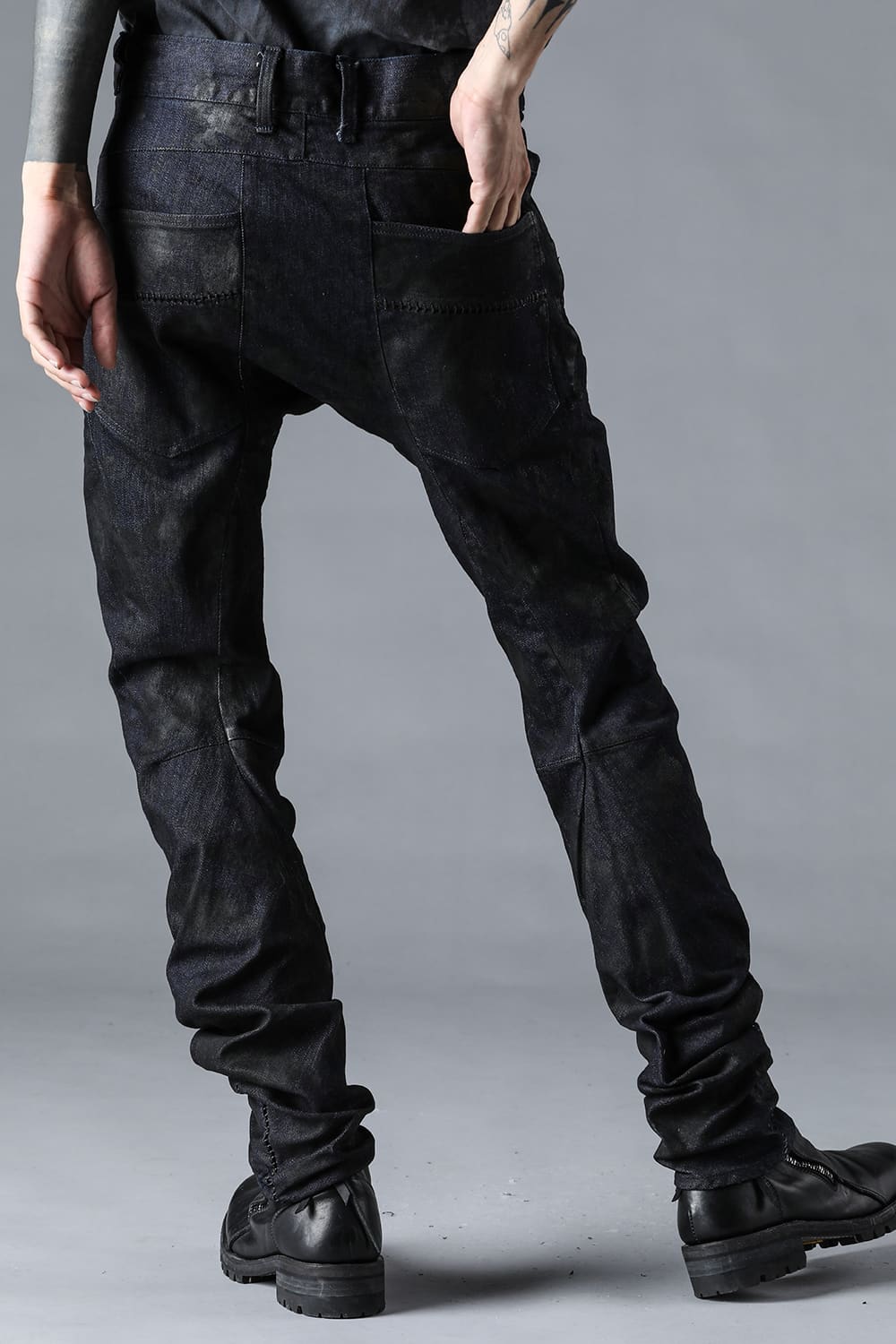 Coated Stretch Denim Overlock Twisted Curve Slim Pants