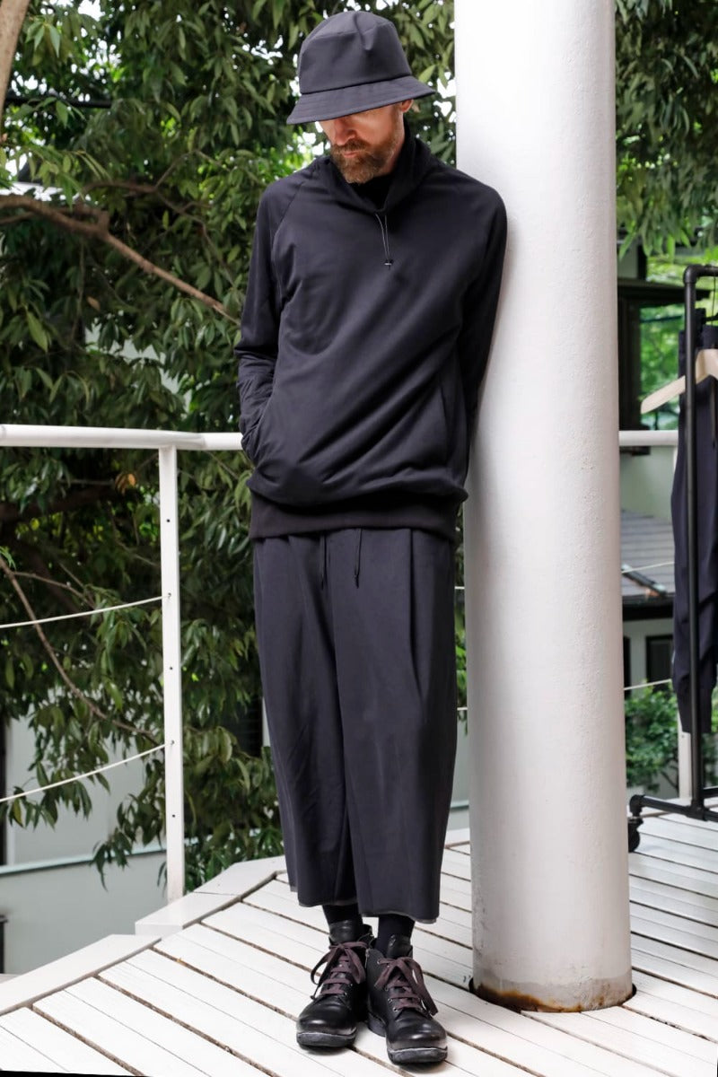 Hight neck pullover cotton jersey  Used Black