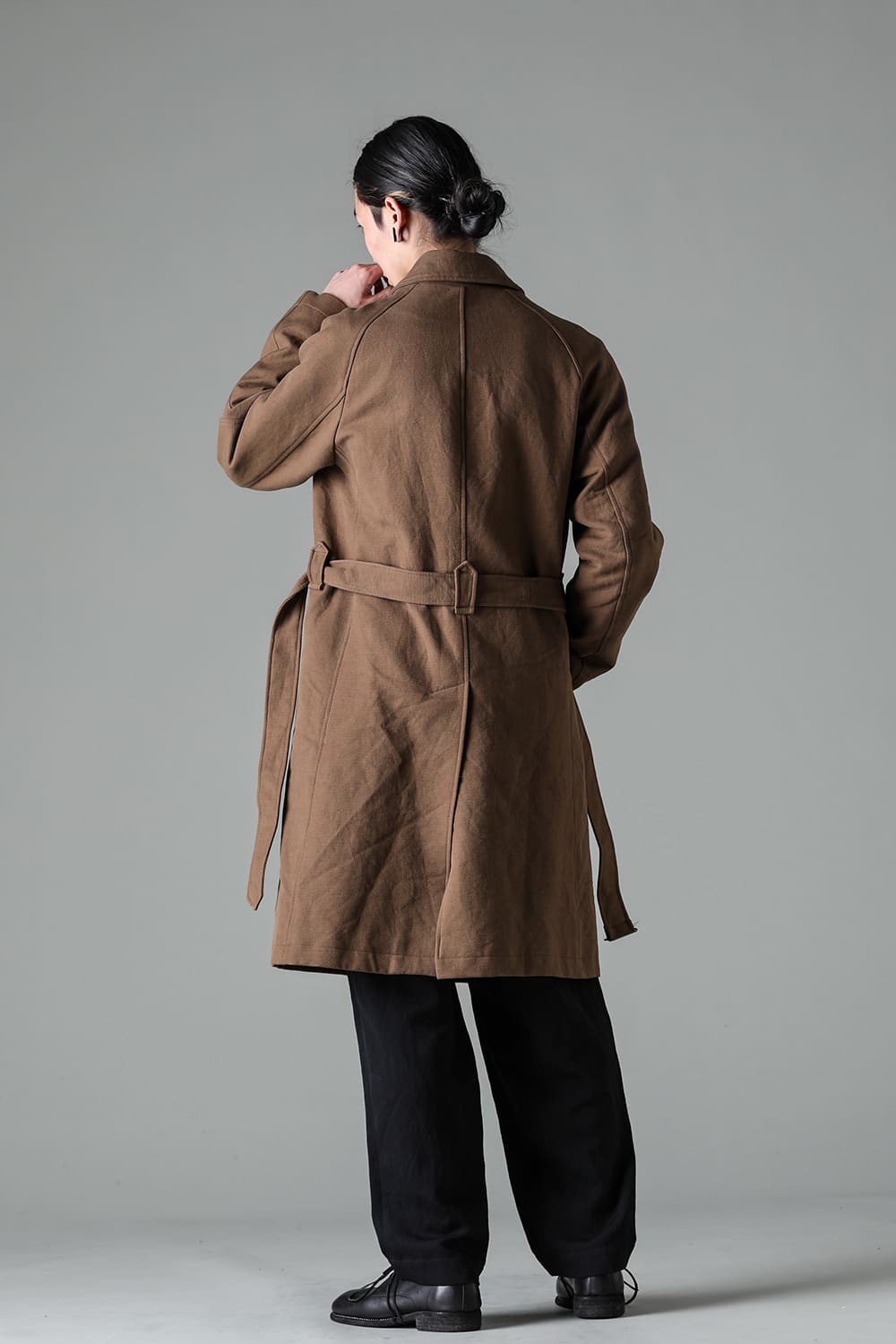 raglan sleeve coat