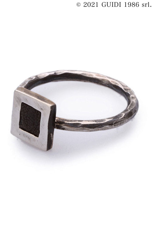G-AN02_NANO - Square Leather Motif Ring Mini