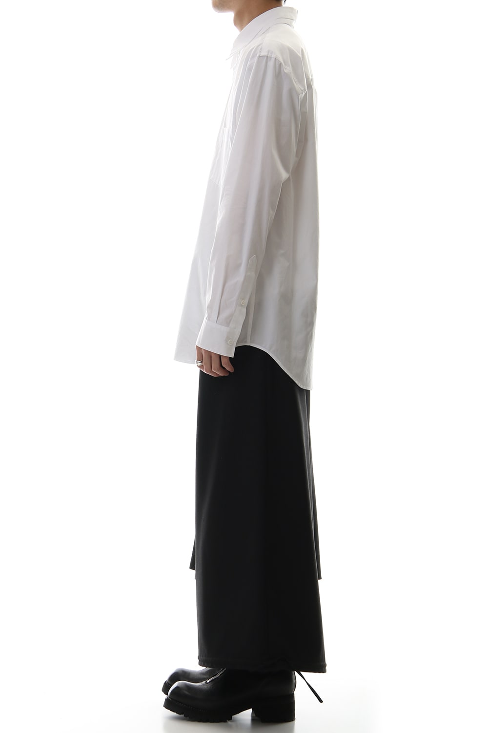 W Collar shirt White