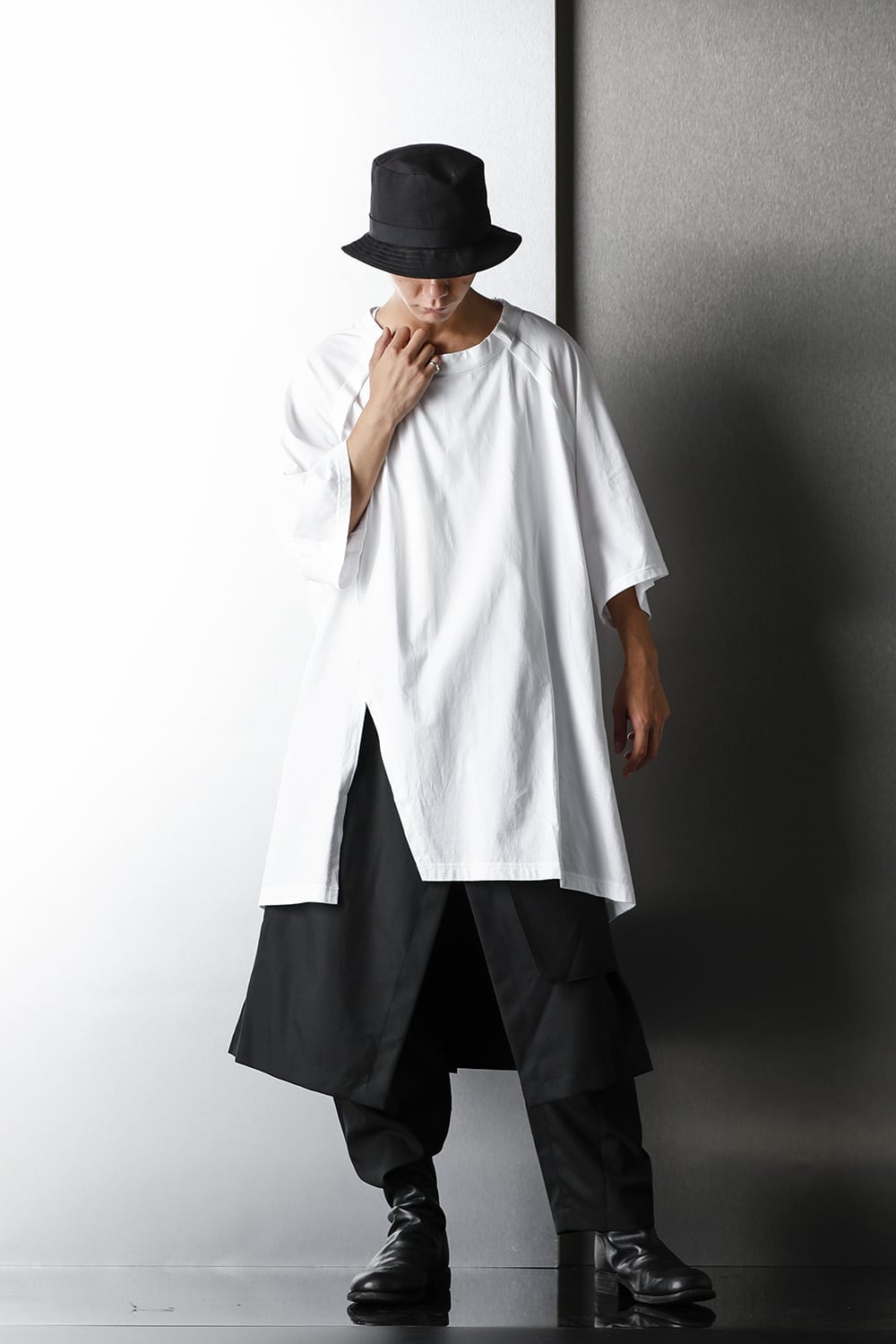 Front Raglan Slit Short Sleeve Tee White